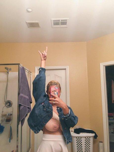 bbywolf666 ポルノスター 写真