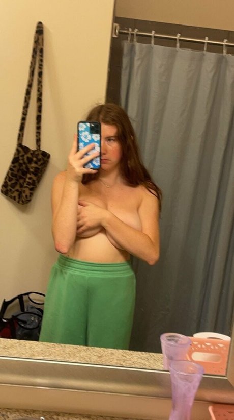 アジアンゴス オンリーファンズ ホット 写真