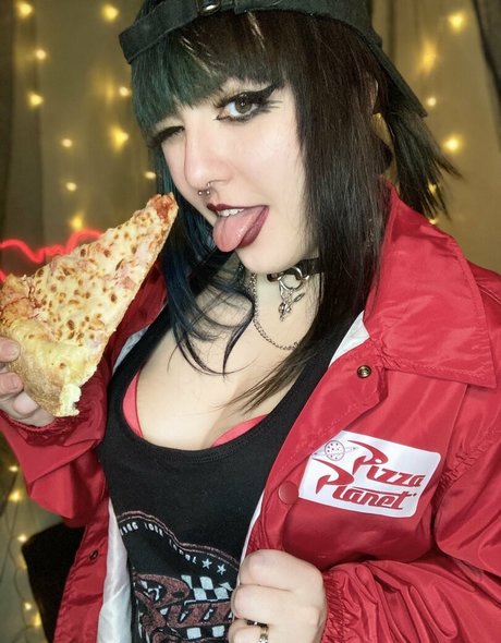 義母オンリーファンズ えろた 画像