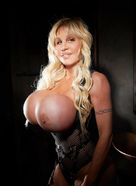 Sexysilastar ホットなモデル 写真