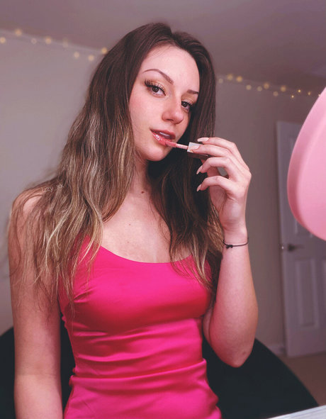 ブルネットの猫OnlyFans ポルノ 写真