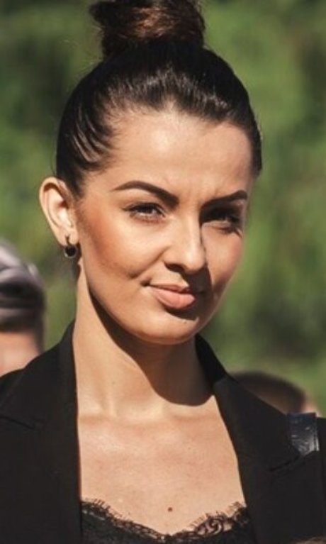 金髪の射精OnlyFans ポルノ 画像