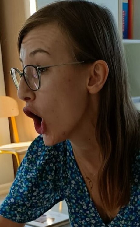 厚い黒檀オンリーファンズ 美しい裸 ギャラリー