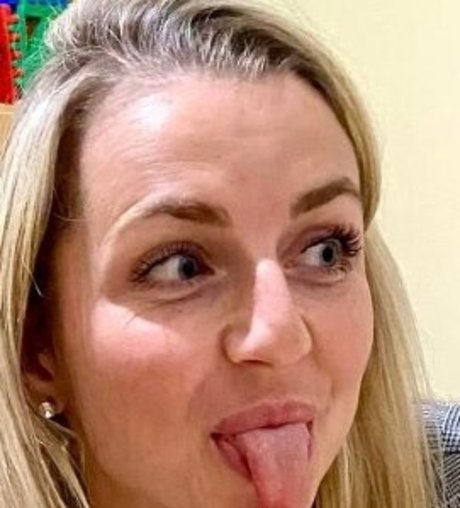 バブルバットオンリーファン エロチック 画像