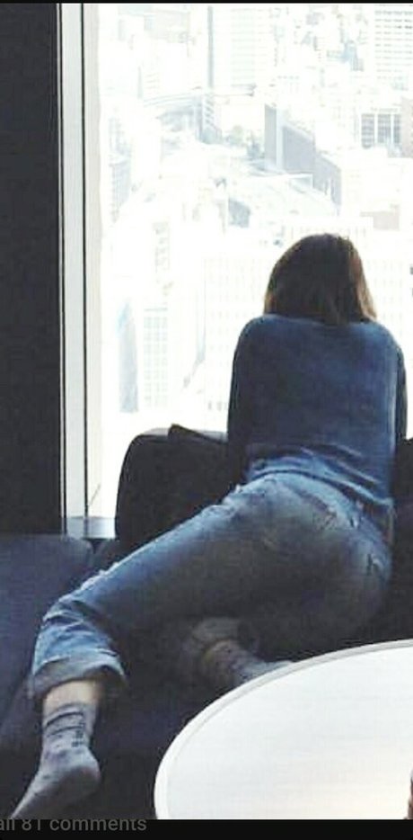 Emily Rudd スター 写真