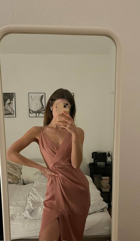 Julia Gauly エロティック女優 画像