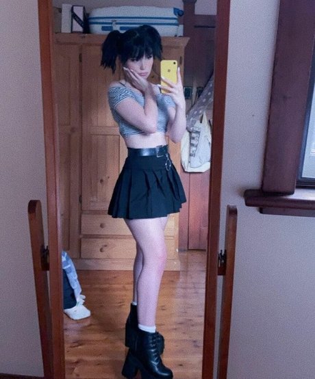 Mia Rodriguez ポルノモデル 画像