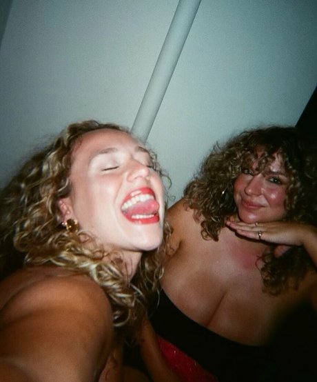 OnlyFansの写真 アートヌード 画像