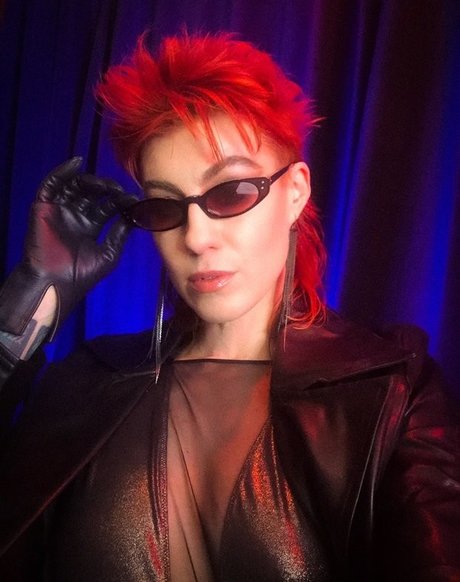 Comicbookgirl19 アダルトモデル 写真