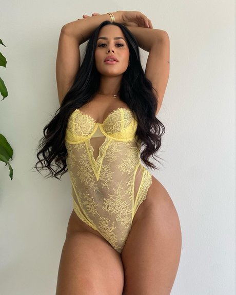 大きな乳首オンリーファンズ セクシー ギャラリー