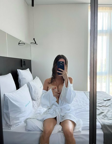 巨乳ブルネットオンリーファンズ 無料セックス 写真