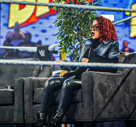 ダーティトークオンリーファンズ 美しいヌード 写真