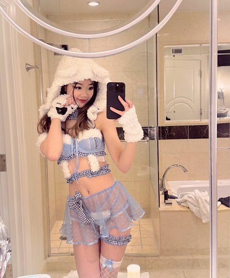 小柄なティーンオンリーファン 無料裸 写真