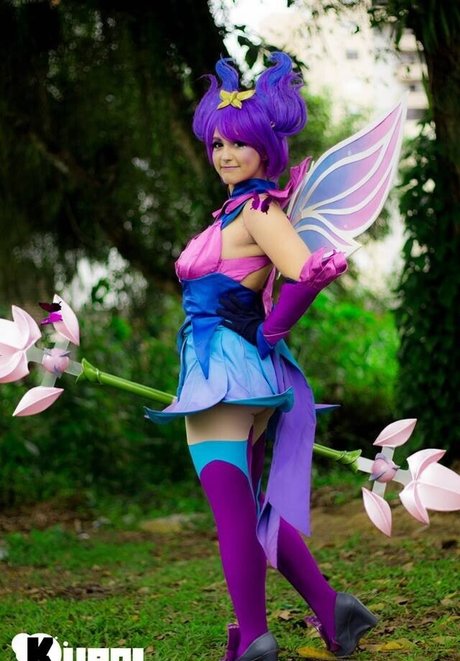 パウグプリンセスOnlyFans セクシーヌード 写真