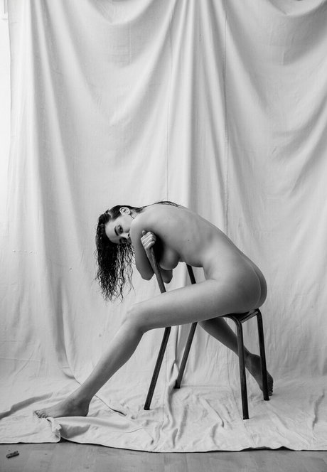 Sarah Stephens ヌードモデル ギャラリー