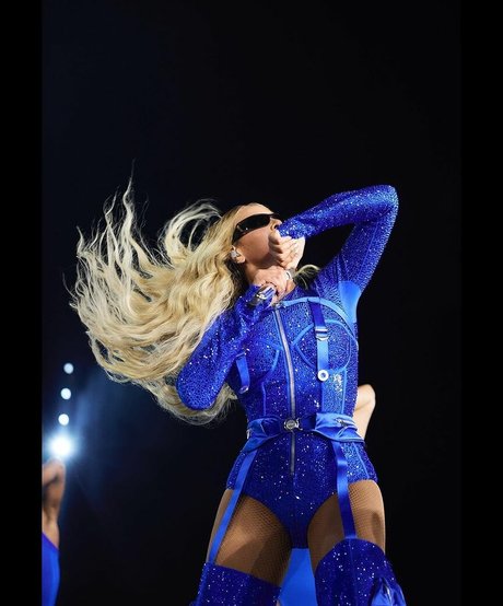 おばあちゃんの熟女OnlyFans セクシー裸 写真