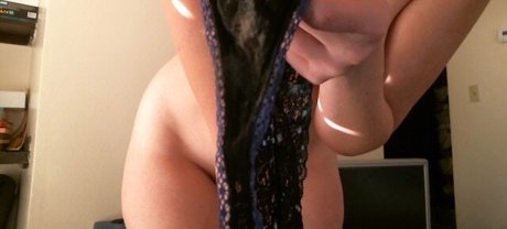 Ikuy ポルノスター ホット 写真