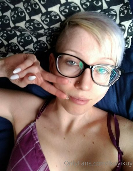 Ikuy 美しい女優 画像