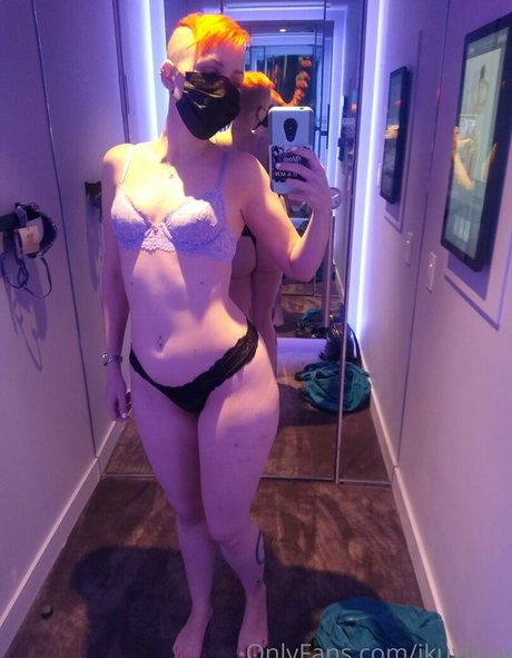 Ikuy アダルトスター ギャラリー