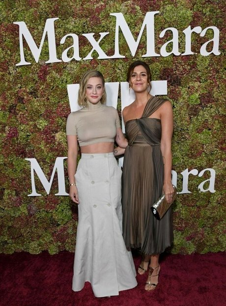 ポーグ xxx オンリーファンズ アートポルノ 画像