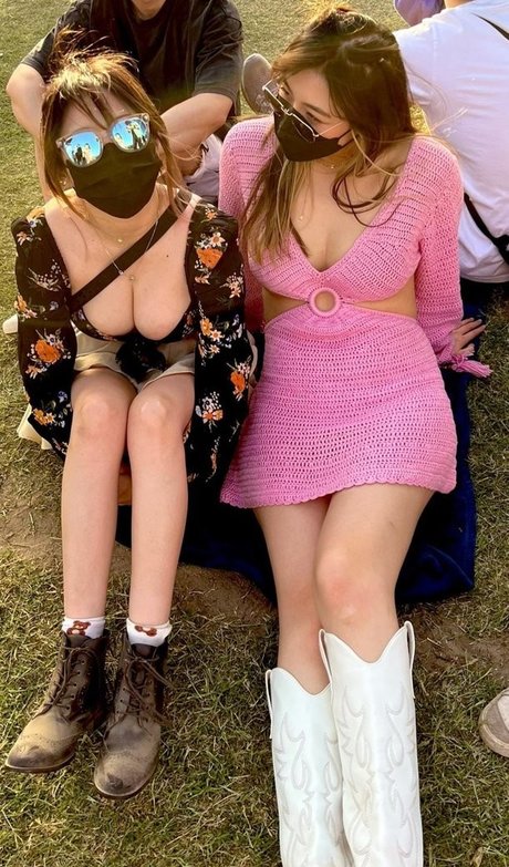 痩せたアジア人ティーン OnlyFans ホットポルノ 写真