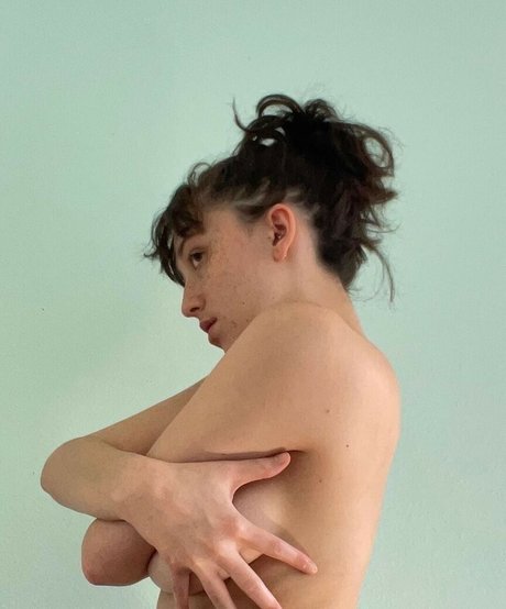 Anuhea Nihipali アートモデル 写真