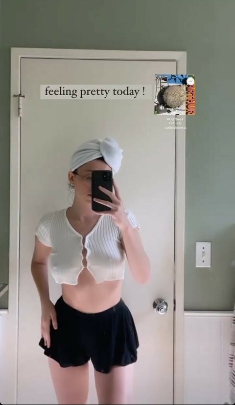 Anuhea Nihipali 裸のモデル 写真