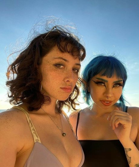 汚れた足オンリーファンズ 無料ポルノ 画像