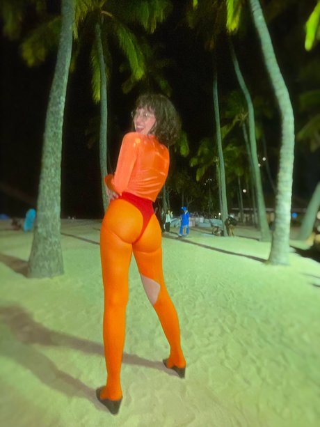 Anuhea Nihipali 裸の女優 ギャラリー