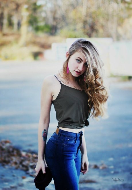 Umbird エロティック女優 写真