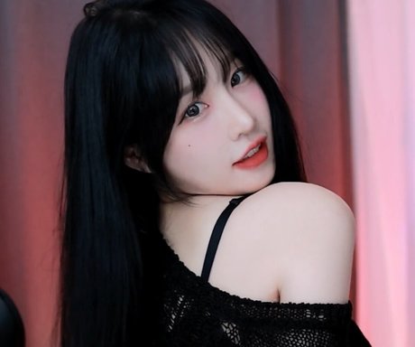 woohankyung アートモデル ギャラリー