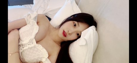 woohankyung ヌードスター 画像