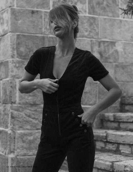 BBWシーメールオンリーファンズ アートポルノ 画像