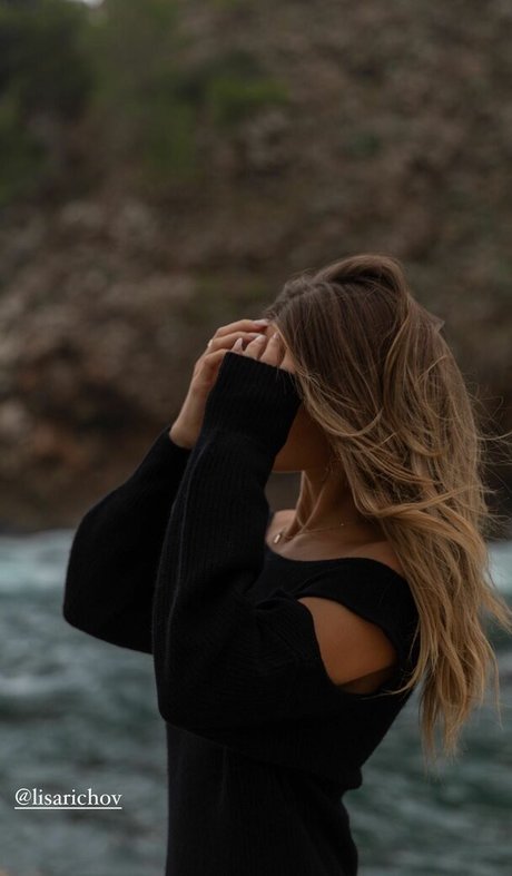 大きなお尻と巨乳のオンリーファンズ 美しい裸 写真