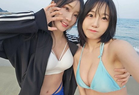 sooflower エロティックなポルノスター 写真