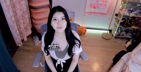 sooflower 無料女優 写真