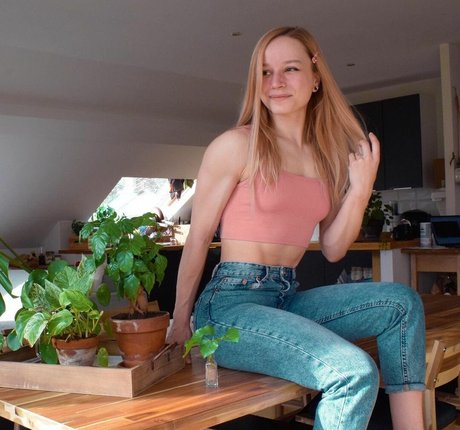 Aline Dessine 完璧なスター 写真