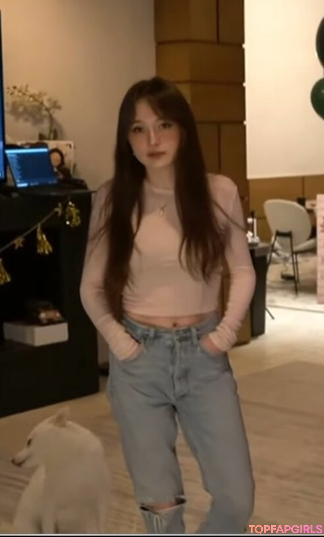 ポーグガールズオンリーファン アダルト無料 画像