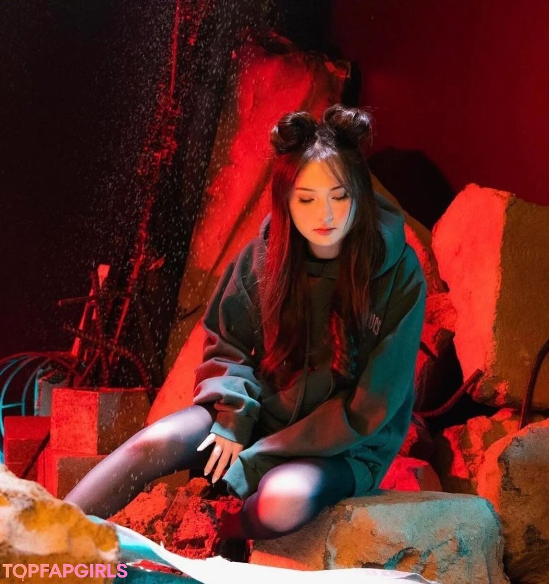 Tinakitten トップモデル 写真