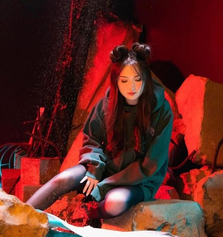 Tinakitten トップモデル 写真