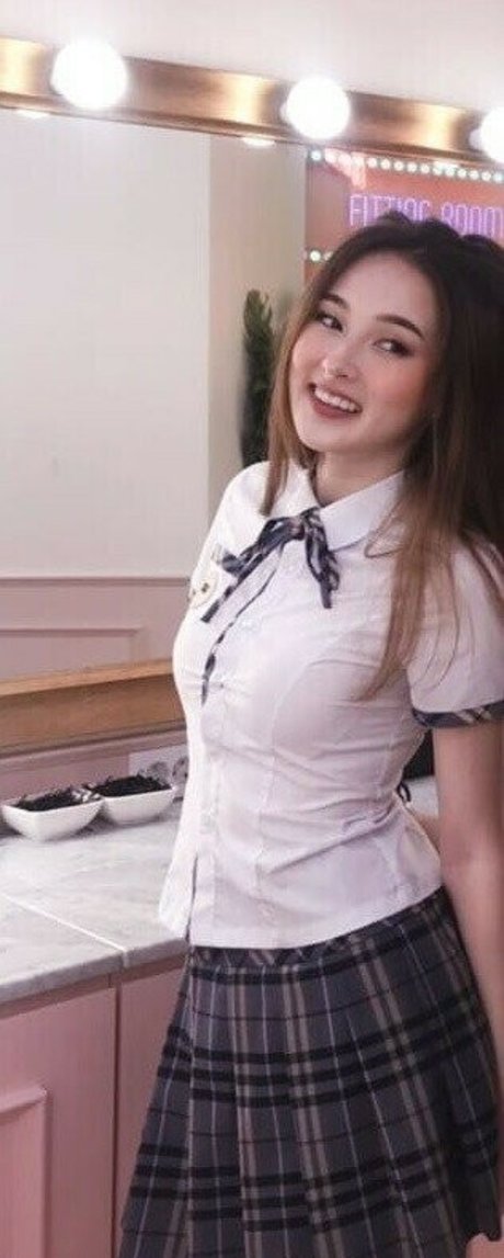 プリティオンリーファンズ 美しいポルノ ギャラリー