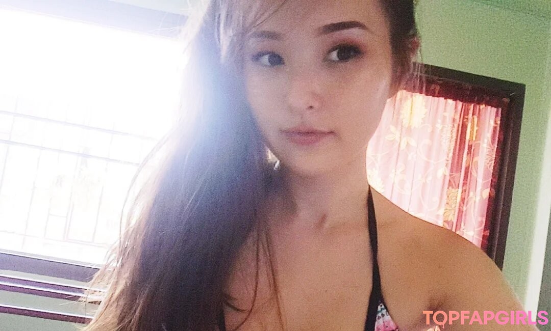 Tinakitten ヌード女優 アーカイブ