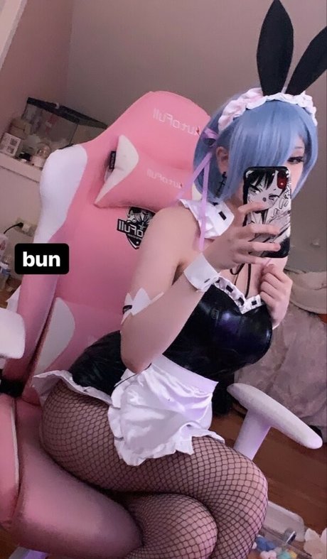 Uzileks 美しい女優 写真