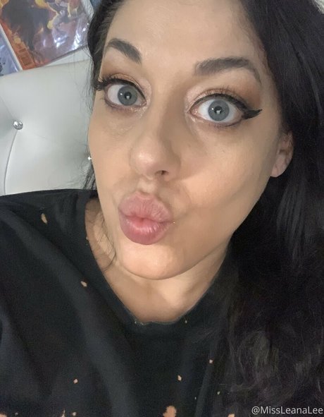 巨乳で曲線美のOnlyFans 素敵 画像