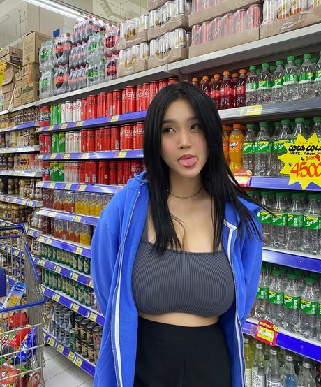 垂れ下がった熟女OnlyFans えろ ギャラリー