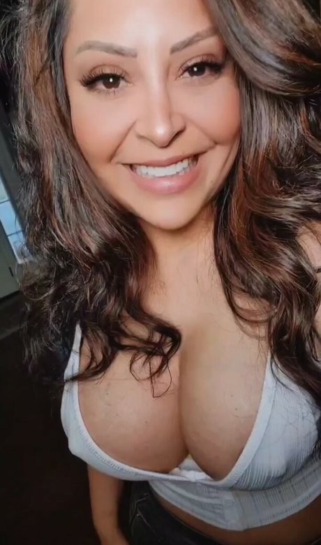 Michelle Miele エロティックなモデル 写真