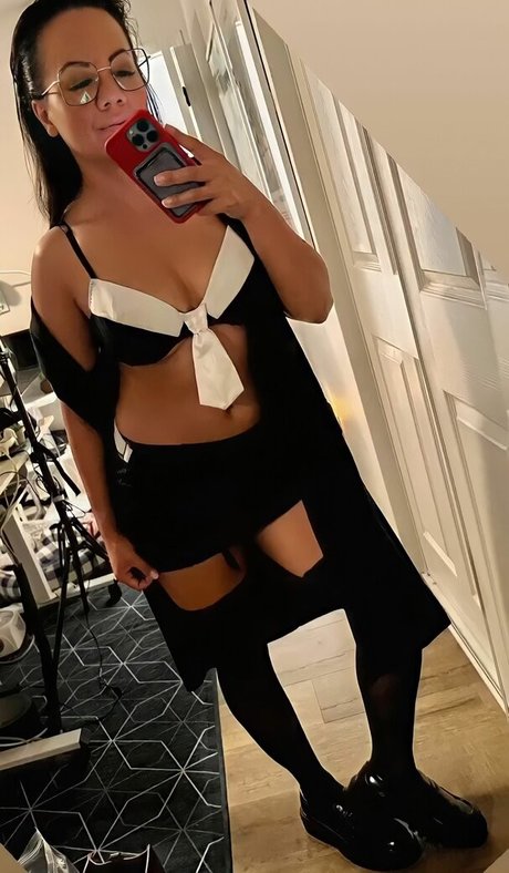 アナル熟女OnlyFans 可愛い 写真