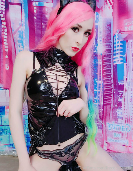 freeeroticneko 高品質のスター 写真