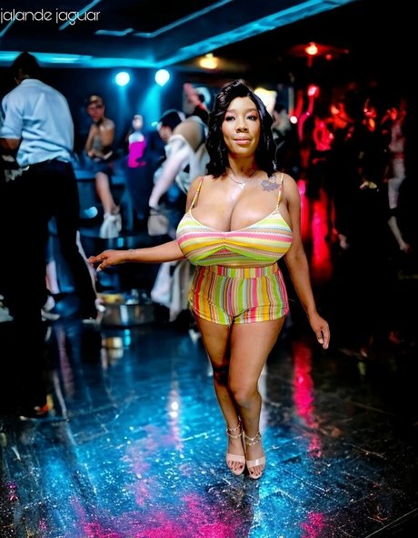 jalande jaguar too ヌードモデル ギャラリー