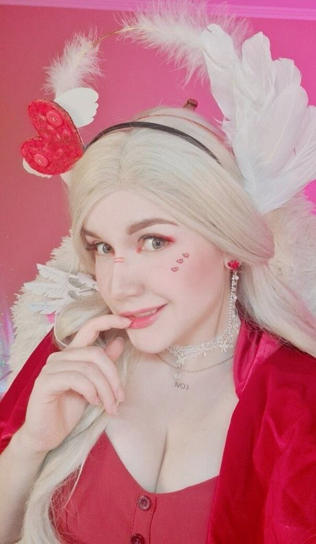 大きな乳首オンリーファンズ アートポルノ 写真